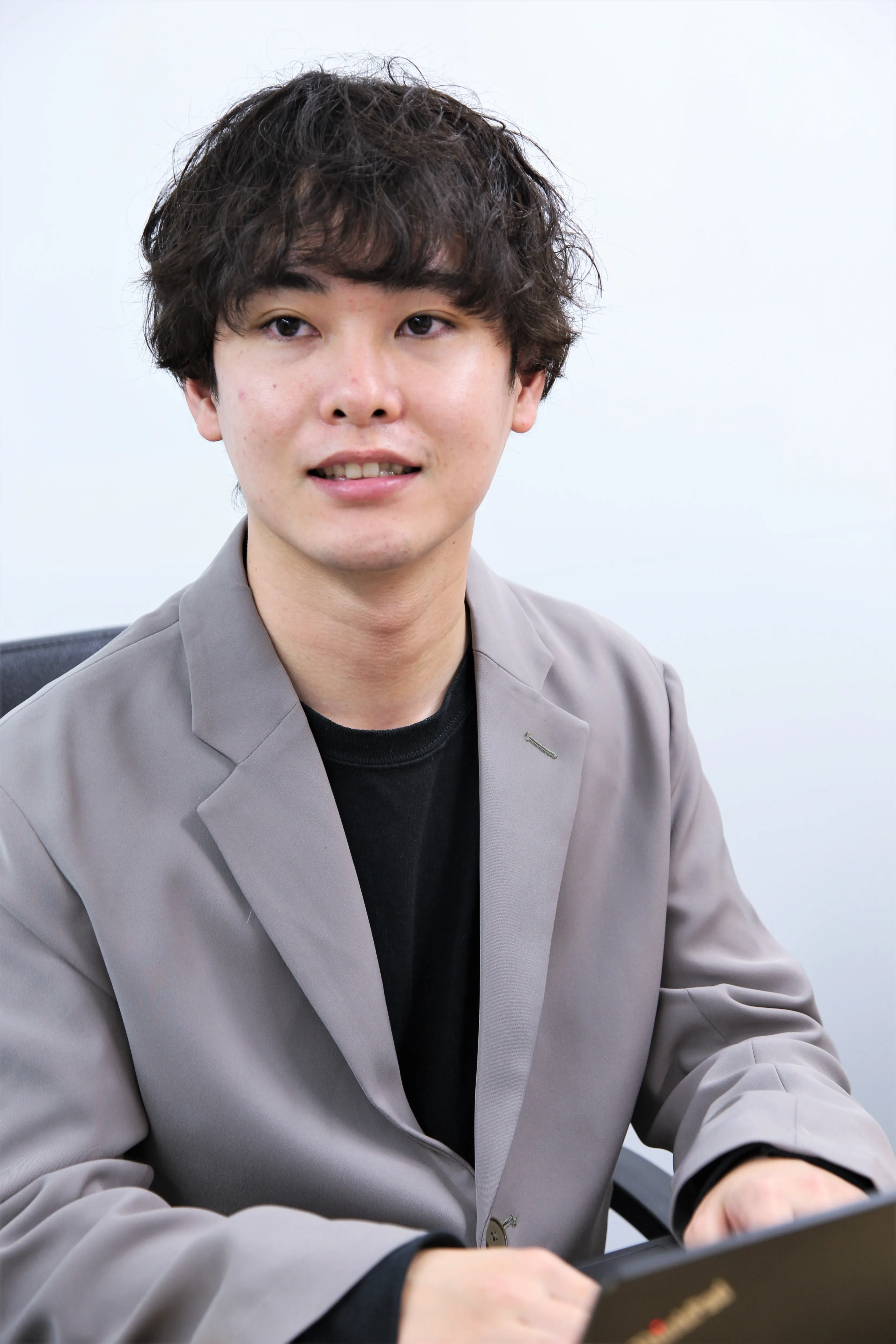 採用６